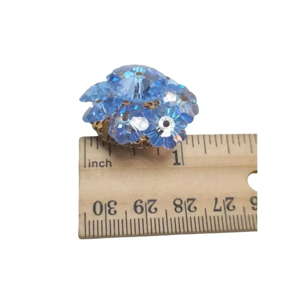 Blue Rivoli Rhinestone Cluster Flower Glass Brooch Pin Gold Tone Vintage